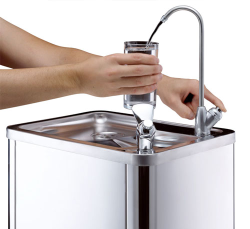 Vendmaster offer the Borg F4 water cooler local to Milton Keynes, Northampton, Bedford and more